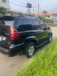 A picture of Belgium grade lexus GX470 2004 model with a very sound