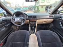 A picture of 1 1m Volkswagen Golf4 Smooth 4 Plug Engine Rugged Manual