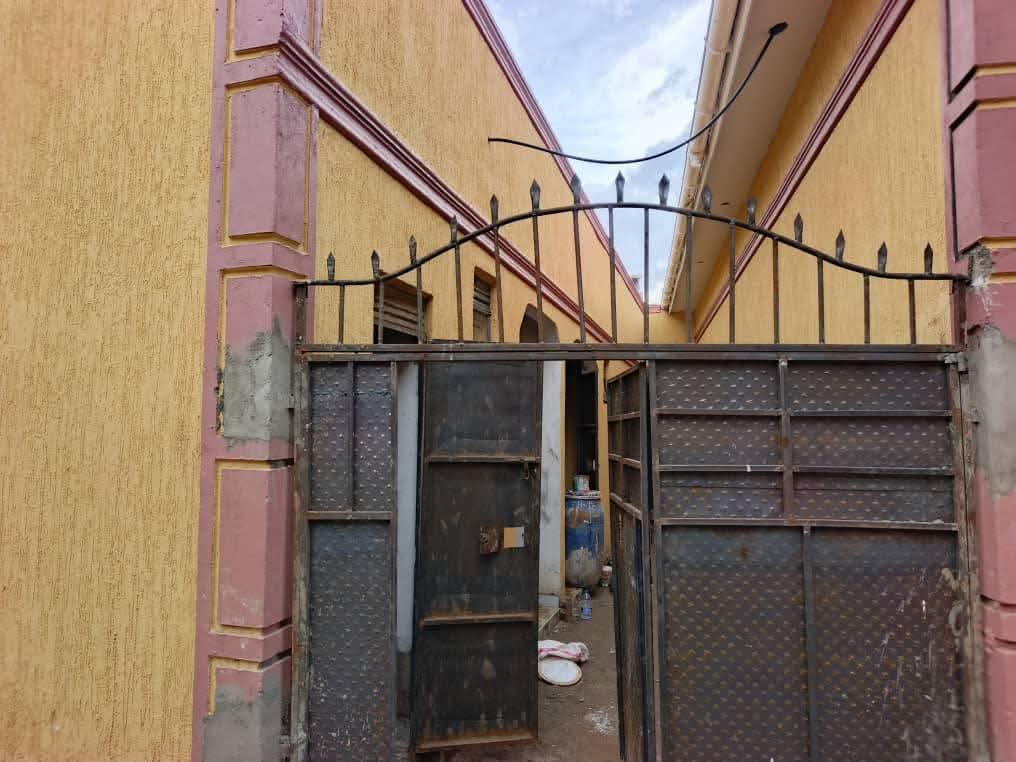 A picture of SHOPS RENTALS