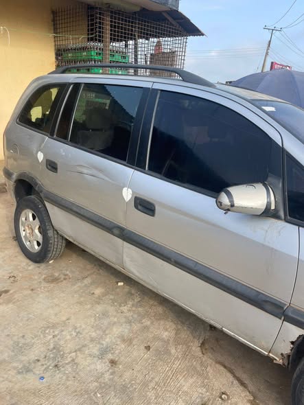 A picture of Opel zafera