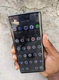A picture of AQOUS R6 GB 128 RAM 8 cm ipo good kil