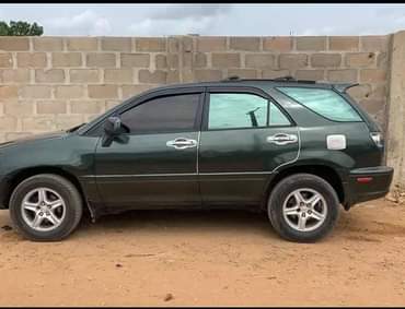 A picture of Lexus RX 300 2001 Engine and Gear ok Ac chilling