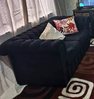 classifieds/furniture sofas