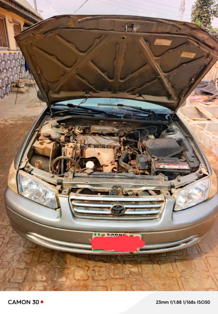 A picture of TOYOTA CAMRY 02 08069557848