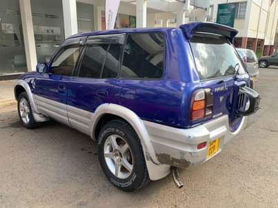 A picture of RAV4 chagua nikupe bei