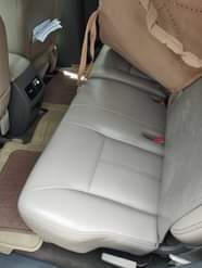 A picture of 2002 3 Highlander Limited edition with two rows Leathered seat