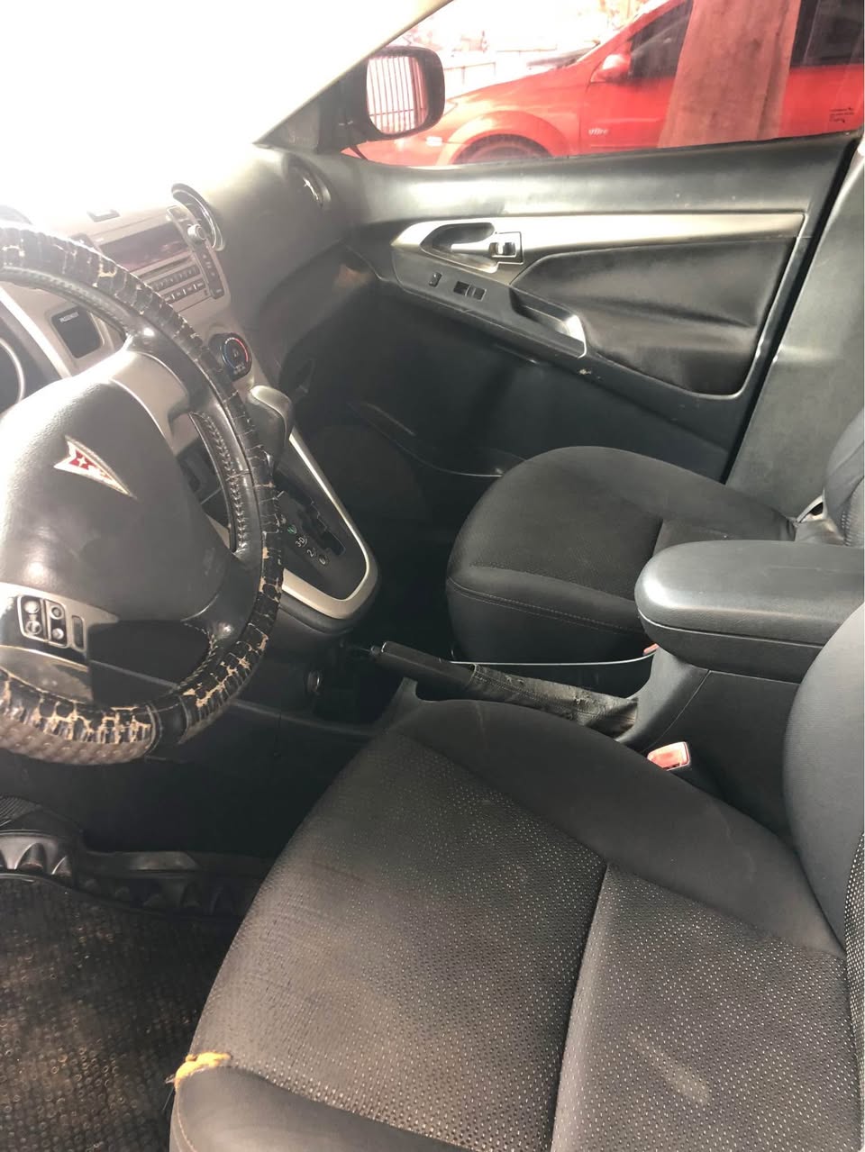 A picture of Pontiac vibe 2008