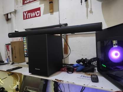 A picture of Hisense soundbar 2 1