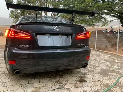 A picture of Lexus is250 2008