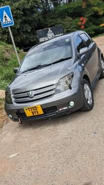 A picture of Toyota ist 0747588092