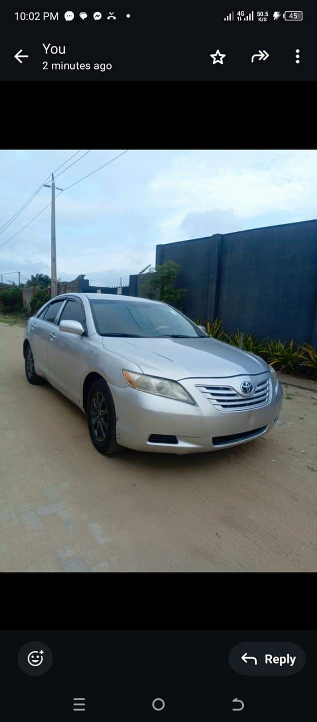 A picture of Toyota Camry LE year 2009 Tok standard engine and transmission