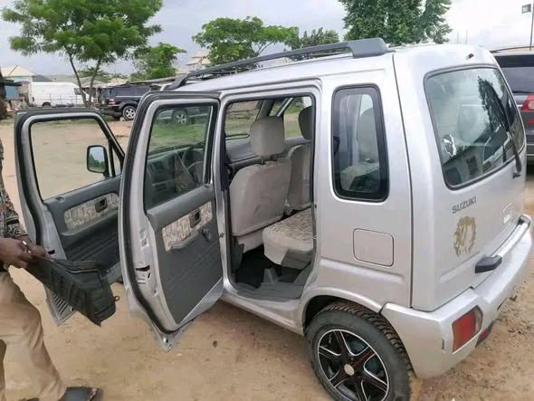 A picture of Call or WhatsApp for 08061783692 2002 mini bus