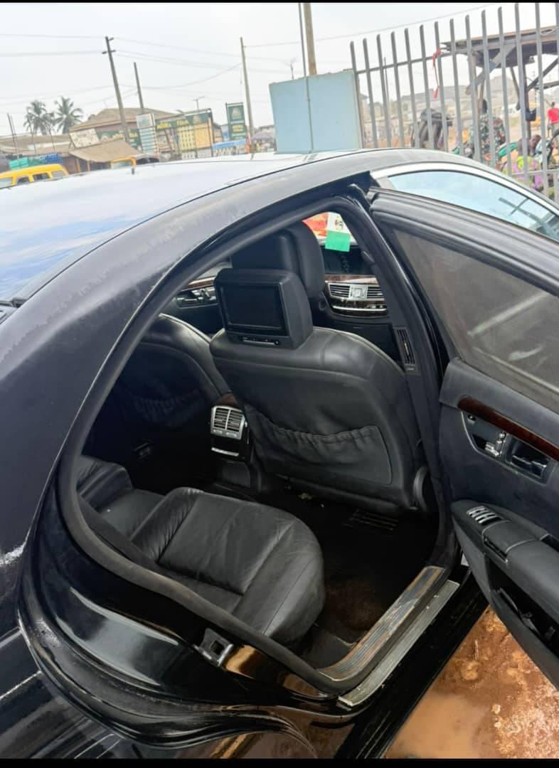 A picture of 2010 MERCEDES BENZ S500