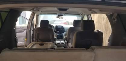 A picture of Toyota sienna 2005 LE