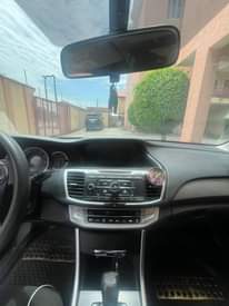 A picture of Honda Accord 2013