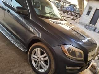 A picture of GL 450 2015 model