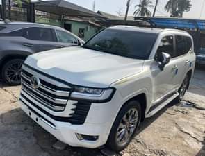 A picture of NEWLY ARRIVED 2022 LANDCRUISER VXR FULL OPTION BRAND NEW ALL