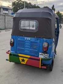 A picture of Simu ziite ma boss bajaji haina dalali ni Mali yangu