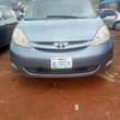 A picture of Extremely super sharp Toyota sienna 07 Model with Untempered Engine