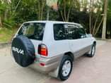 A picture of Toyota Rav 4 Year 1997 Cc 1990 Airbags No Repaints