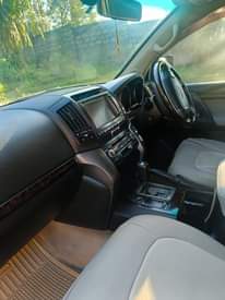 A picture of TOYOTA LAND CRUISER