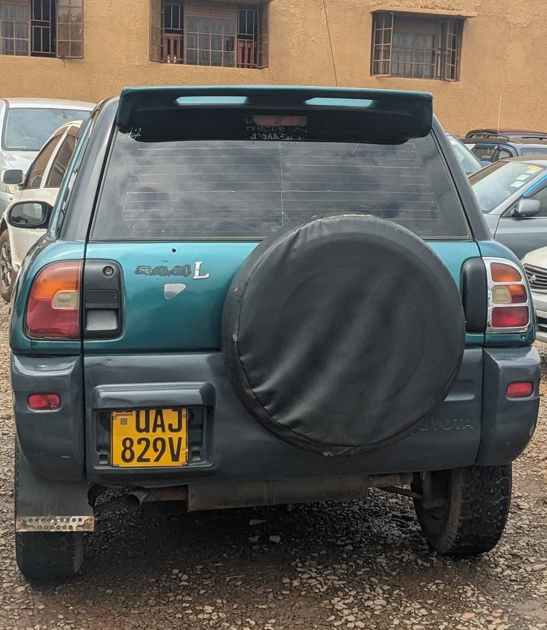 A picture of RAV 4 Short