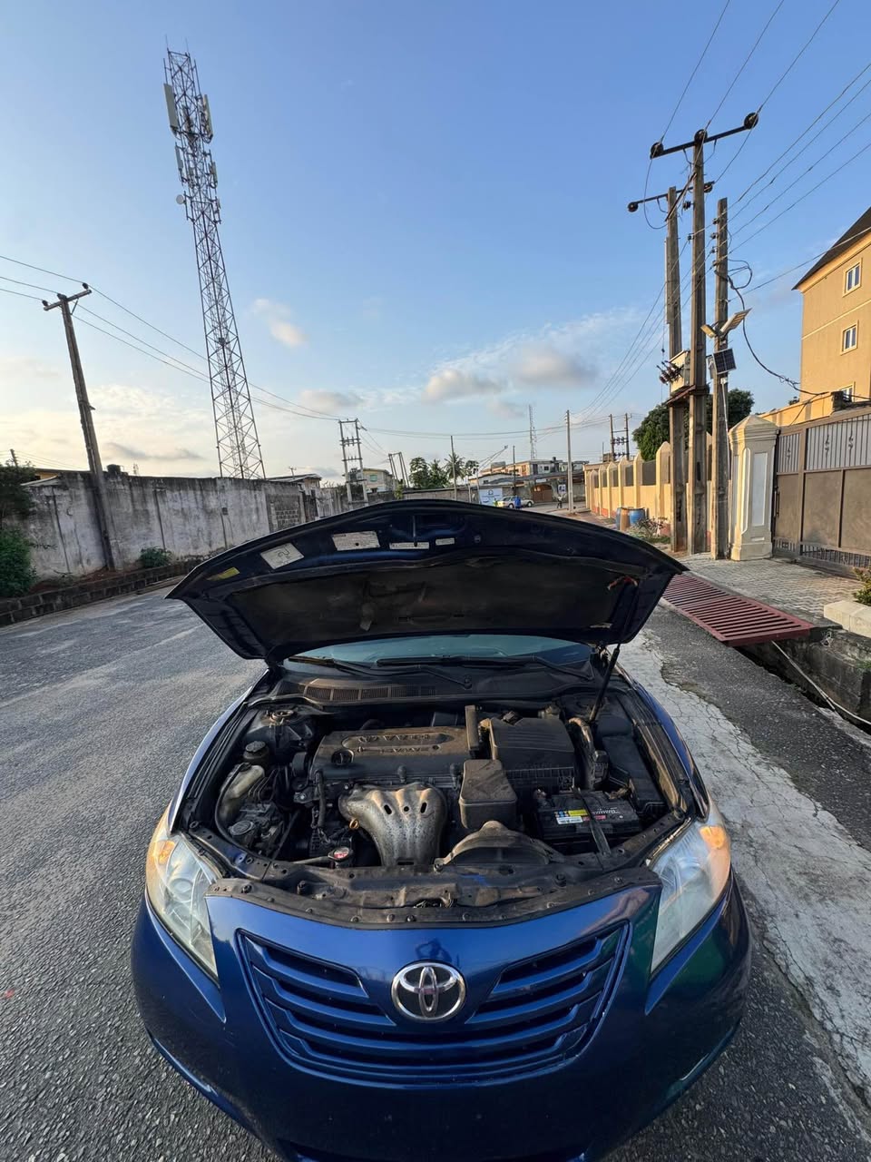 A picture of NEATLY USED REG TOYOTA CAMRY LE