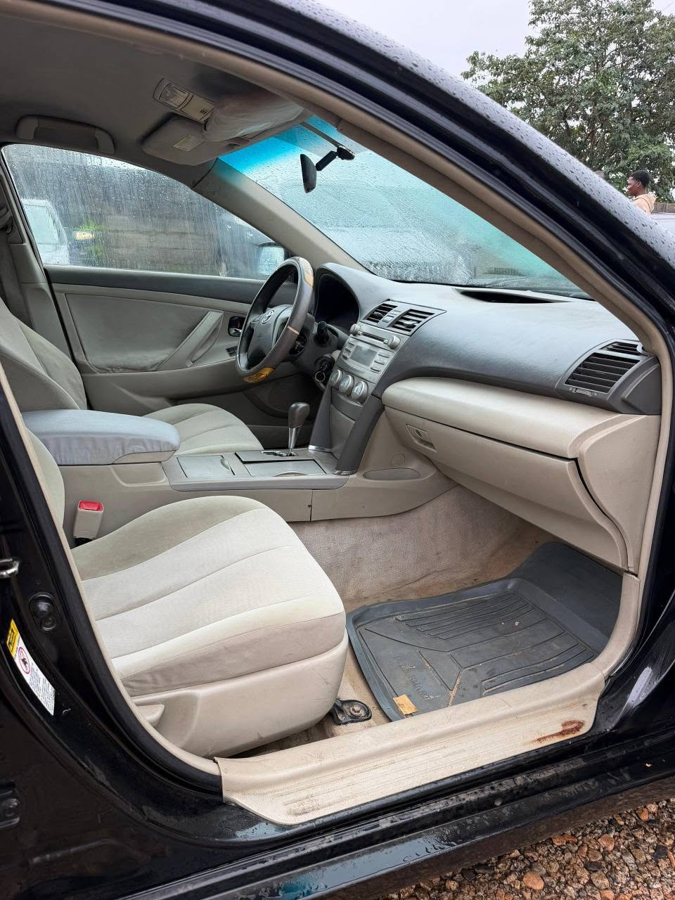 A picture of Distress 2010 Toyota camry