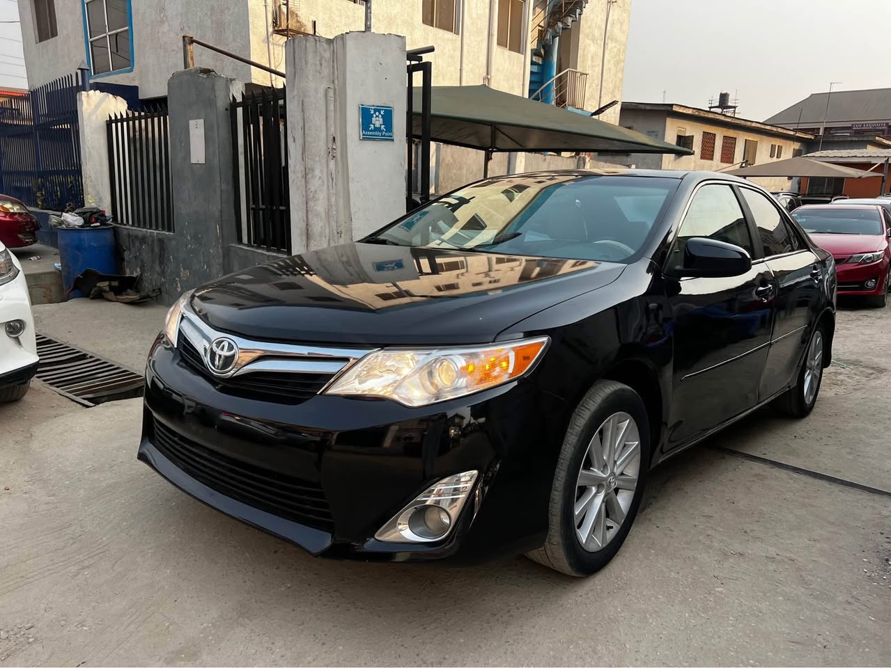 A picture of Few months Reg. Toyota Camry XLE 2013 Model
