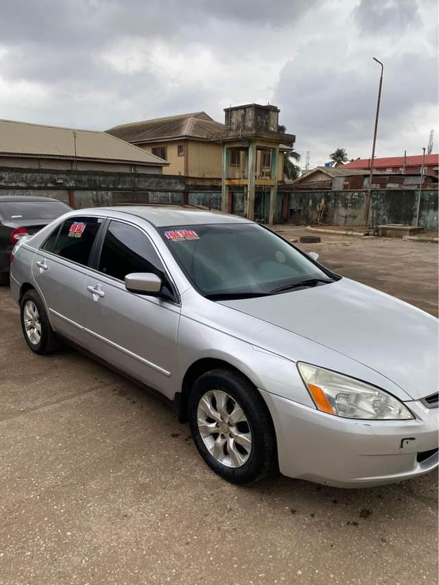 A picture of Honda EOD first body 4plugs direct 05 whatsapp 070 327