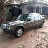 A picture of Mercedes Benz 190E