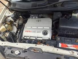 A picture of Lexus Rx 300 purely
