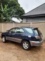A picture of Lexus Rx 300