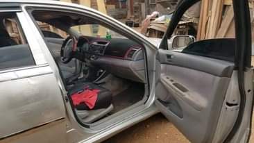 A picture of Toyota Camry 2004 is forsale pls deposit payment is not