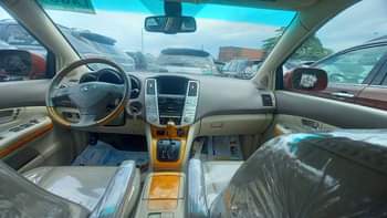 A picture of Model Rx330 Year 2009 Status Foreign us Price 5 2m
