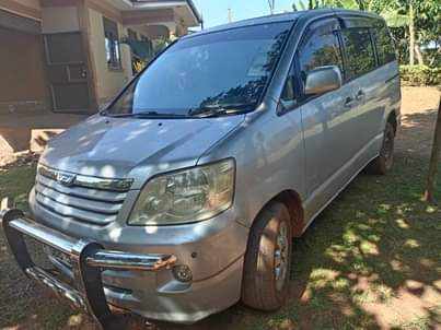 A picture of Toyota Noah on sale