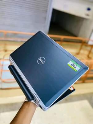 A picture of Dell latitude E6320