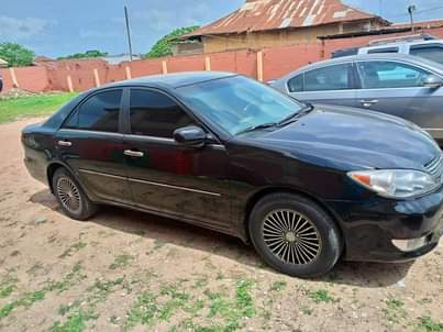 A picture of Toyota Camry 05 XLE 090 384 99601