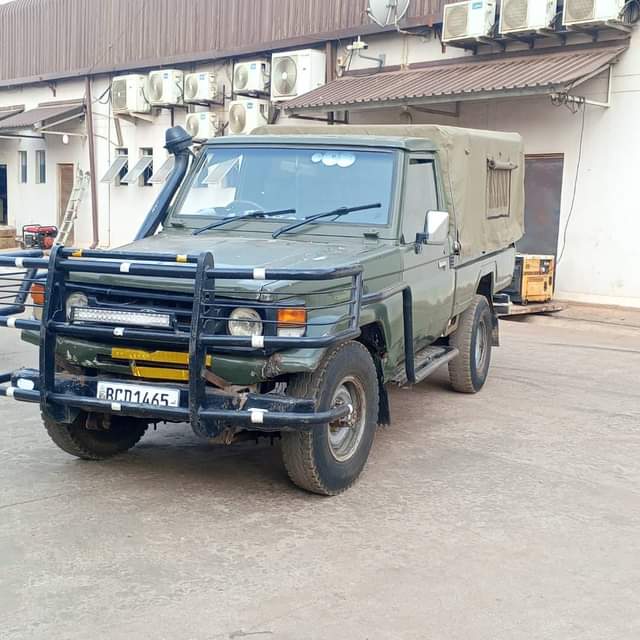 toyota land cruiser