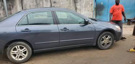 A picture of Honda Accord discussion continue