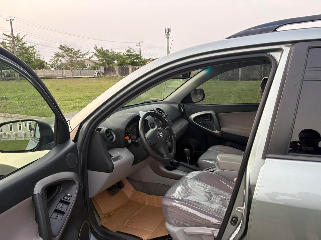 A picture of 2008 Toyota RAV4
