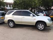 A picture of Toyota harrier old