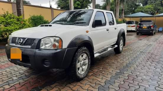 A picture of NISSAN HARDBODY DJG