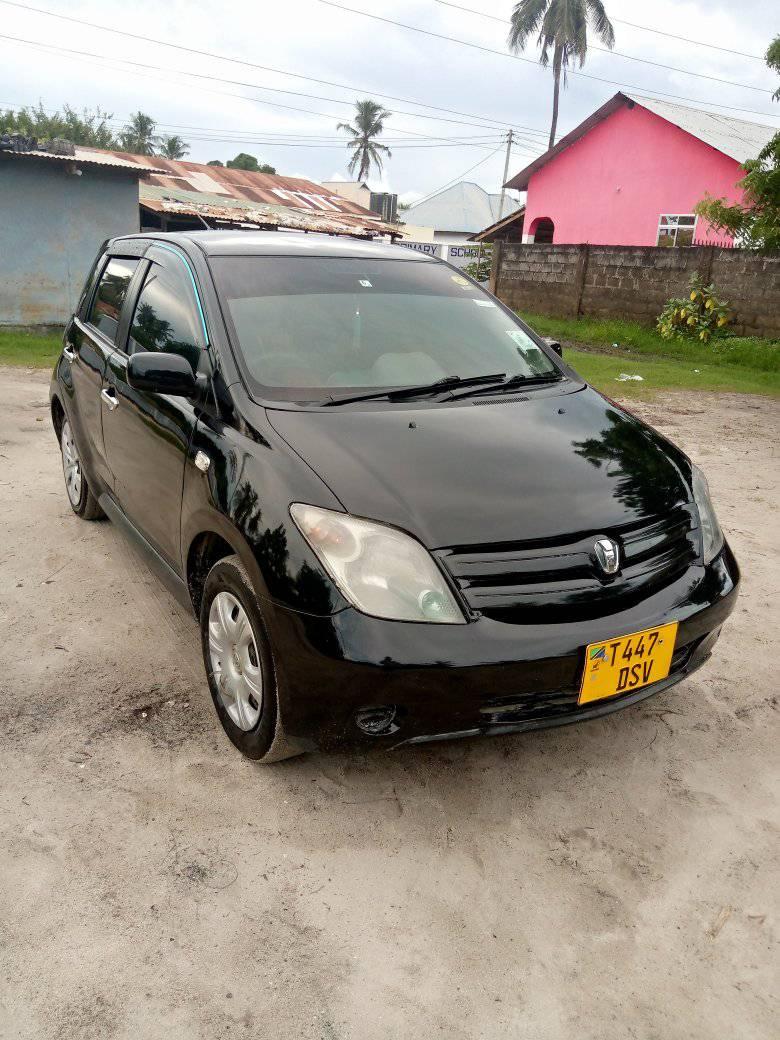 A picture of TOYOTA IST ON SALE