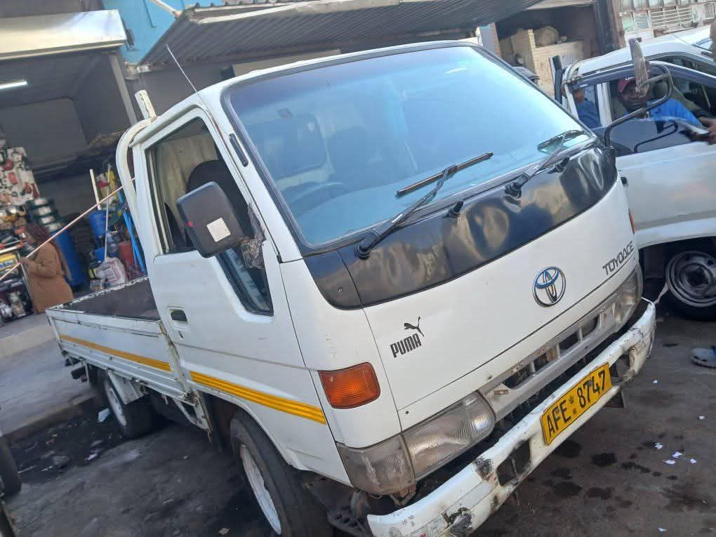classifieds/cars toyota