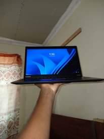 A picture of Lenovo think pad 1x carbon