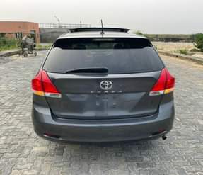 A picture of This is supreme clean Extraordinary Clean Ride 2012 Toyota venza