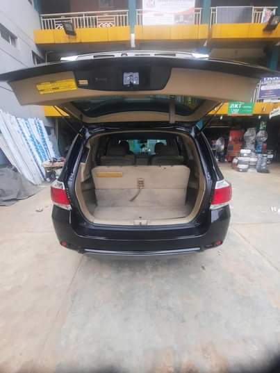 A picture of Toyota highlander 2008