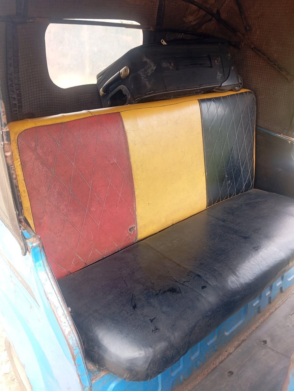 A picture of 2012 TVs keke tvs