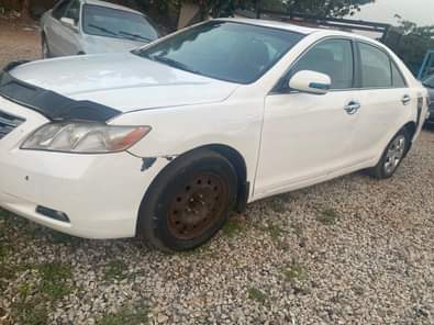 A picture of Distress sale Christmas sales 2008 Toyota Camry Price is 2